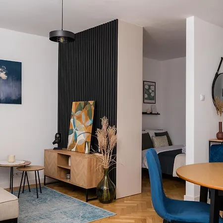 Apartamento Krasinski Garden Skyline By Bookinghost Varsovia